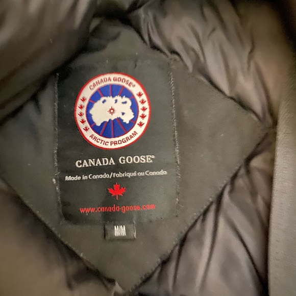 Canada Goose VICTORIA Jacket - Picture 3 of 5